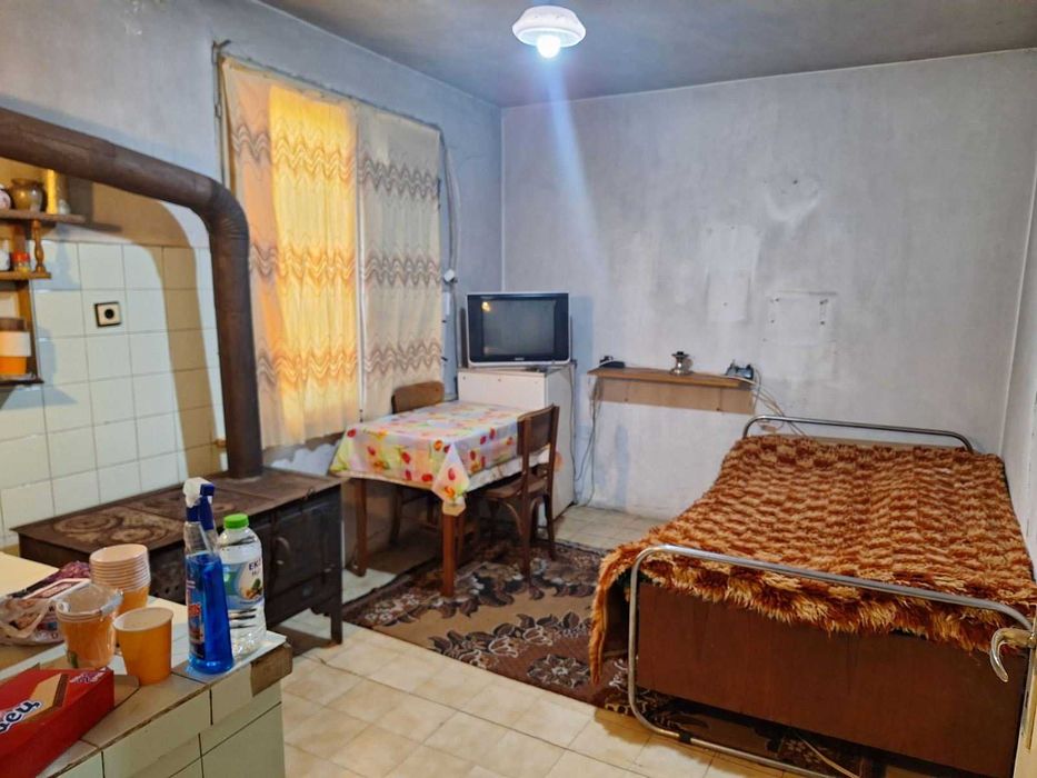 Продава се Къща в с. Малки чифлик, Област Велико Търново - 100 кв.м за 357 €/кв.м - Снимка #23