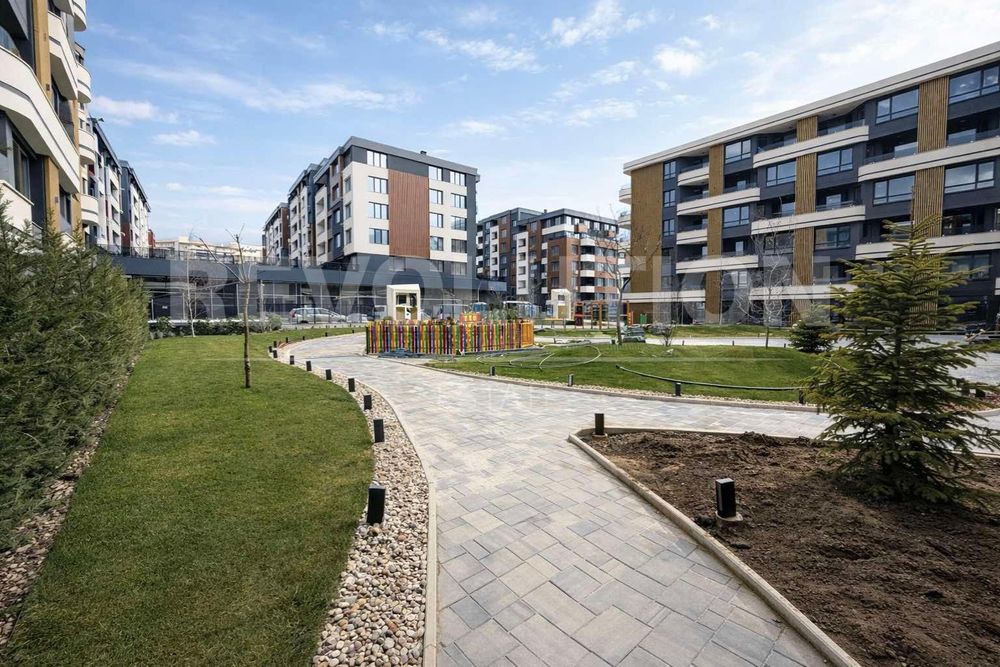 Продава се Двустаен апартамент в София, Малинова долина - 79 кв.м за 1414 €/кв.м - Снимка #2