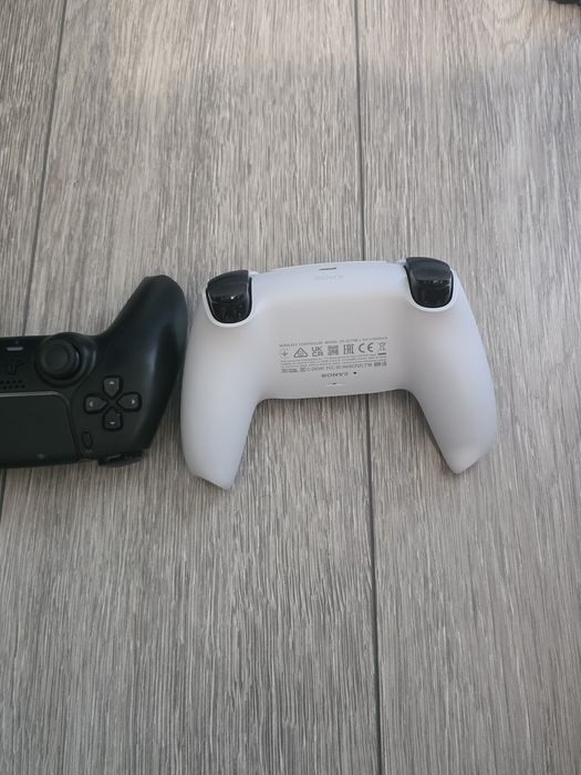 Ps5 slim disk 1 tb+2controllere(fc25)