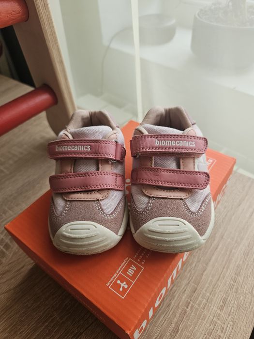 Обувки Biomecanics, размер 20