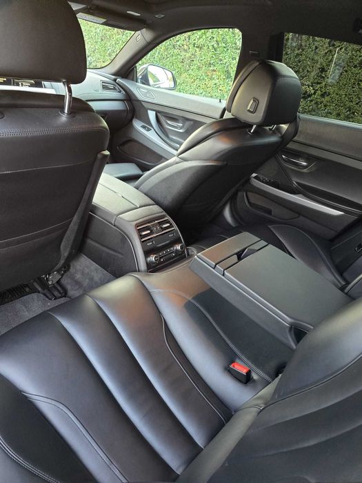 Vand sau schimb cu buldoexcavator BMW SERIA 6  (640D F06)