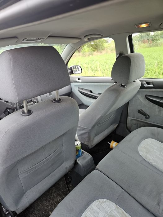Vând skoda fabia  urgent