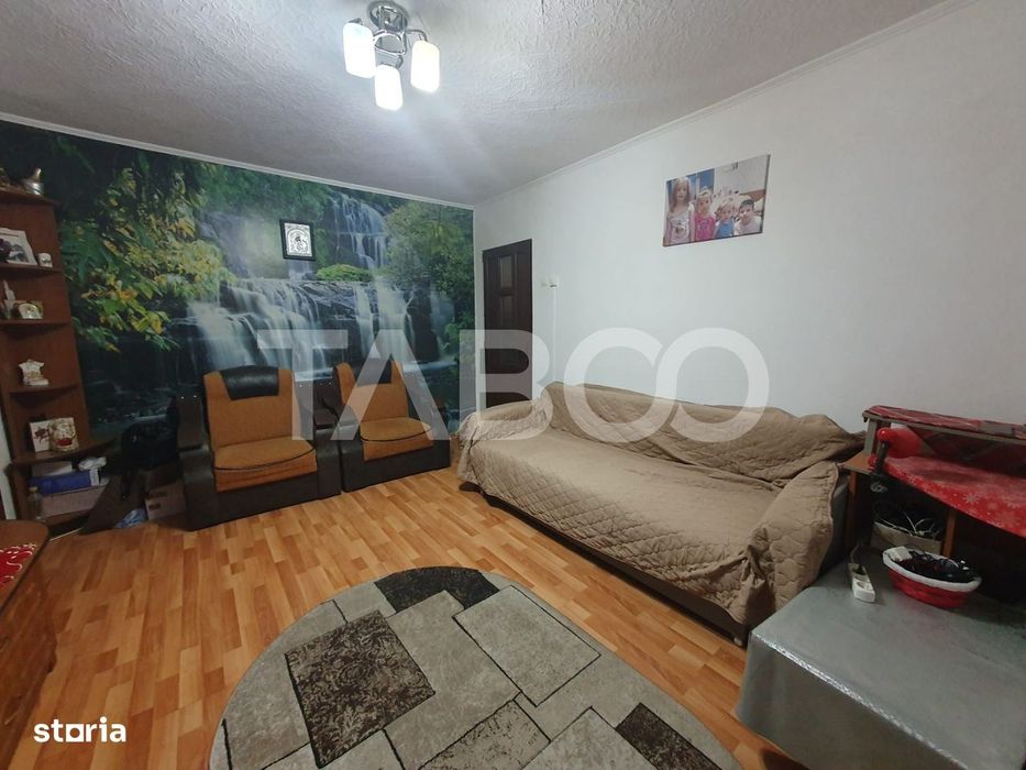 Apartament semidecomandat 2 camere parter 45 mpu Zona Tudor — fotografia 2