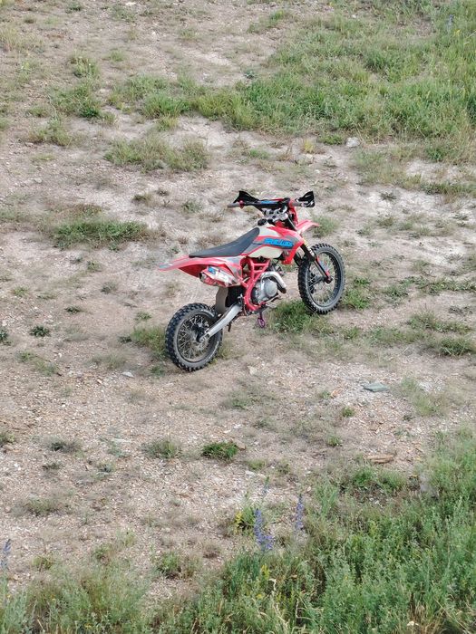 Питбайк 125 кубов.