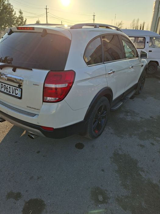 Срочно продаю каптиву 3