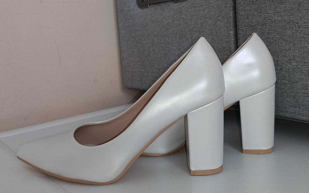 Дамски обувки 38 номер