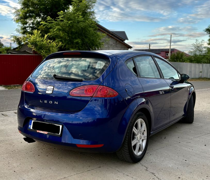 Vand seat leon.
