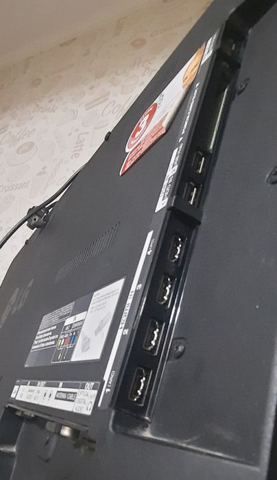 107" телевизор LG 42LM640T