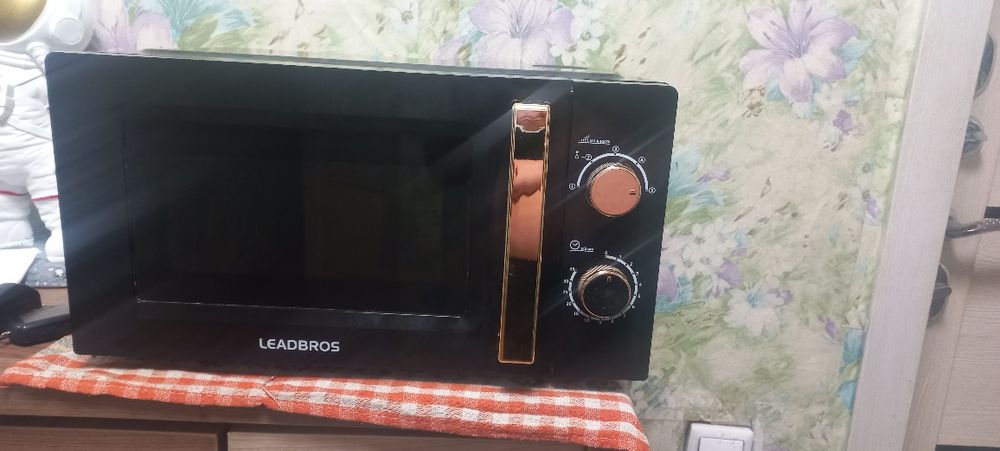 Продам микроволновку.  В отличном состояние.