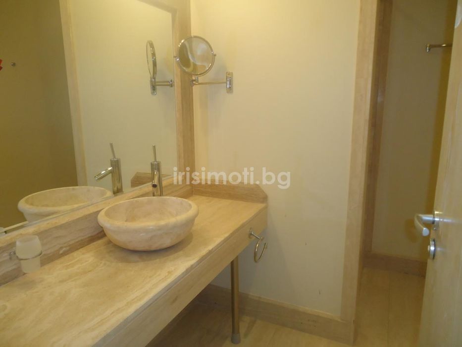 Дава се под наем Многостаен апартамент в София, Витоша - 213 кв.м за 1550 € - Снимка #2