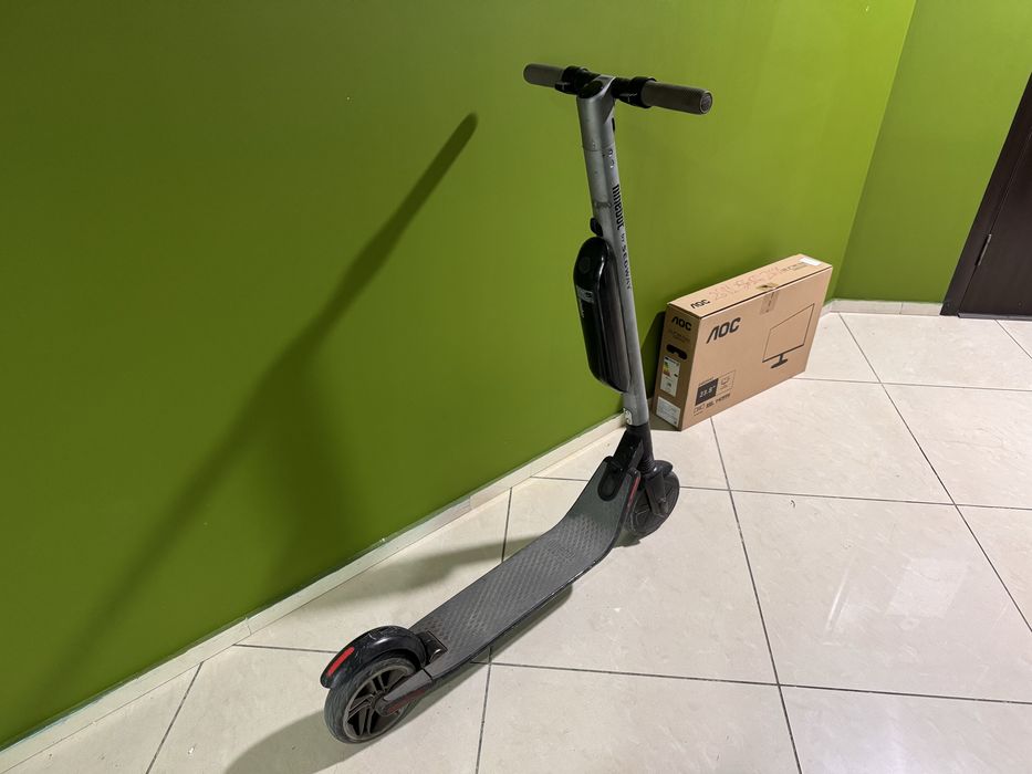 Ninebot es2 (es4) с доп. батареей.