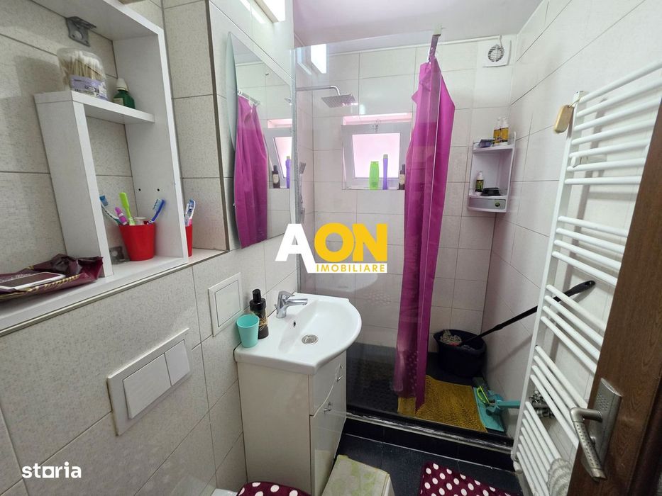 Apartament cu 3 camere, parter, boxă, acces curte, Cetate, zona Closca