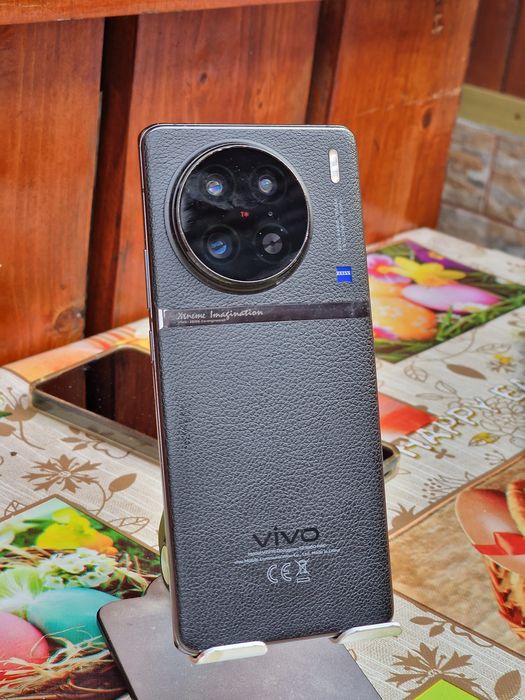 Vivo x90 pro state foarte buna