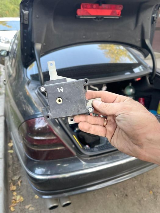 Сервопривод на Ниссан максима