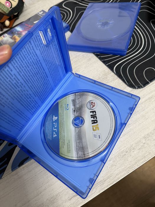 диски для пс4  nfs heat,fifa15 18 19