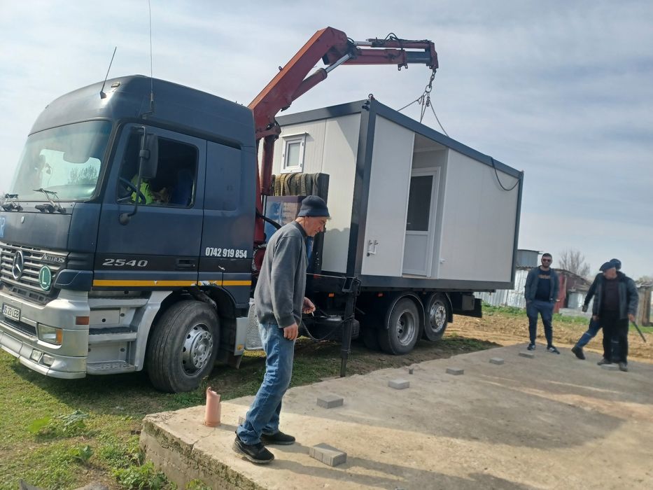 TRANSPORT Marfa  Camion cu Macara