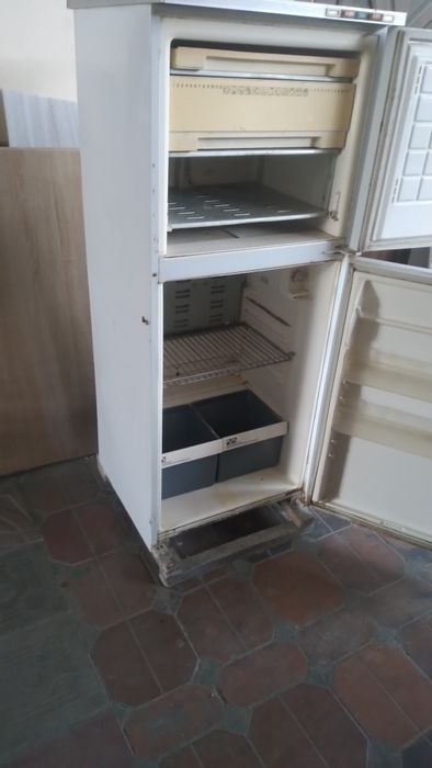 Продаётся холодильник