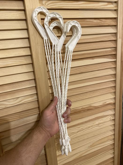 Decoratii scaunel tabla de scris cuier semn luminos carlige