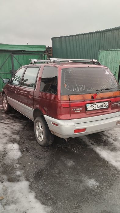 Mitsubishi Space Wagon