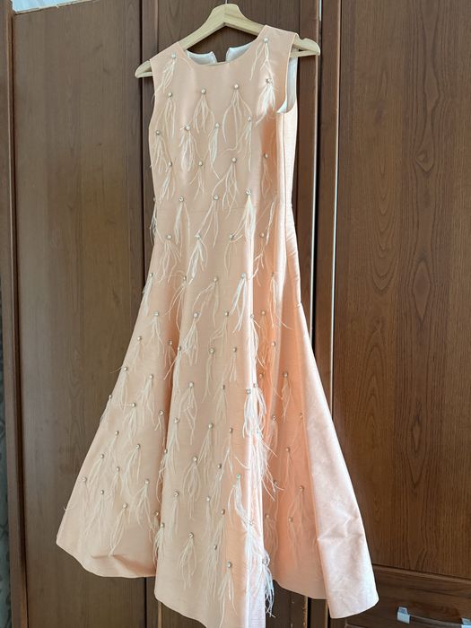 Платье длинное элегантное