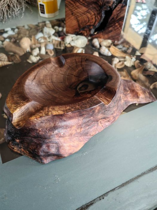 Дефектен пепелник за пури