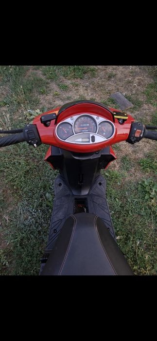 Скутер Keeway 50 кубика