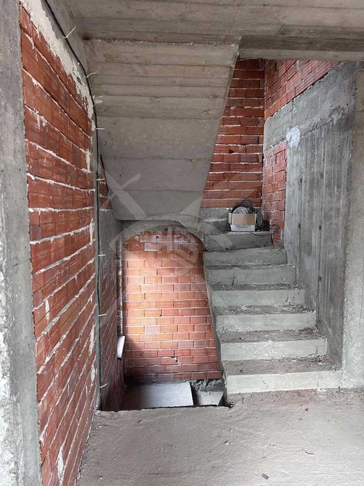 Продава се Къща в с. Царацово, Област Пловдив - 380 кв.м за 1106 €/кв.м - Снимка #1