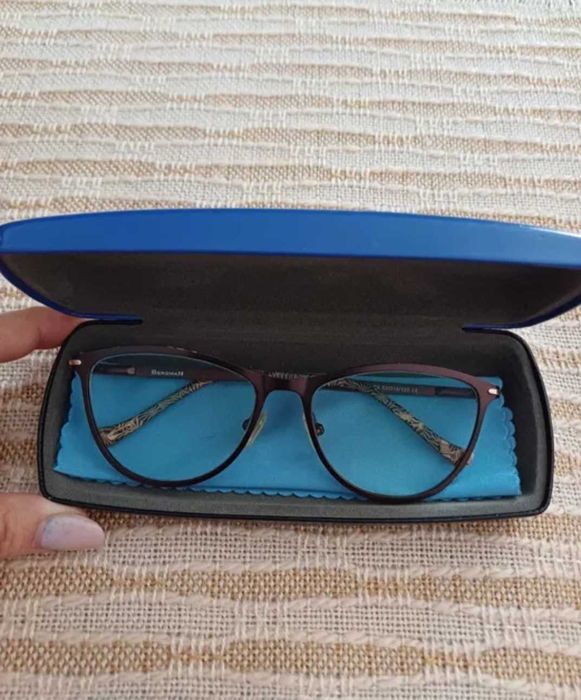 Set rame și cutii ochelari de firmă + bonus