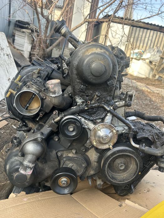 Продам Матор тоуота 200 обьем 4,7