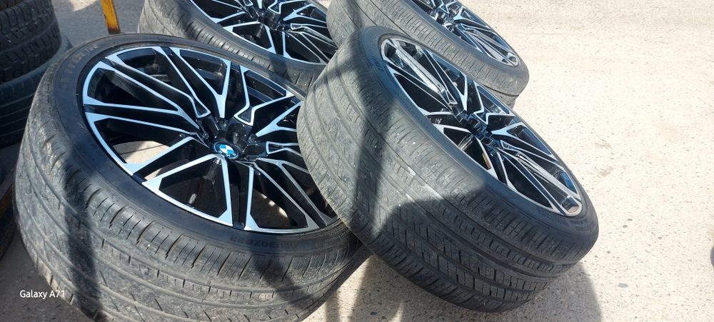 Продам диск комплект R22 на бмв