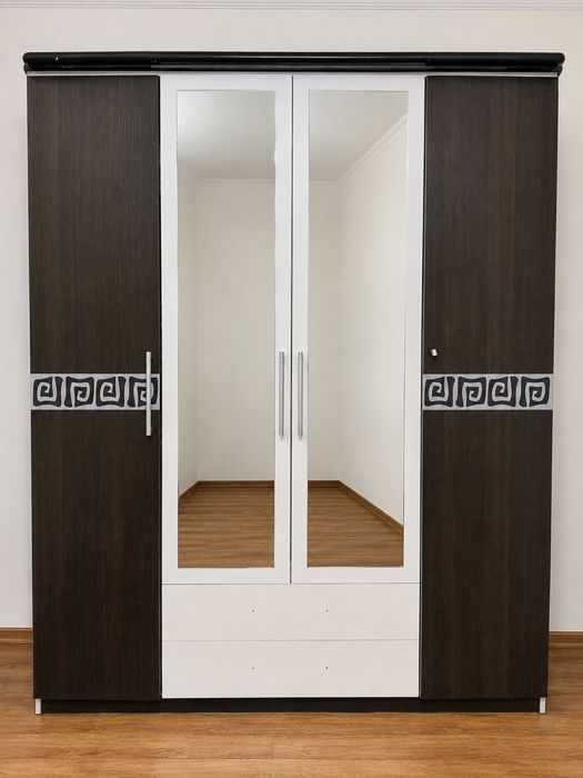 Шкаф срочно продаётся