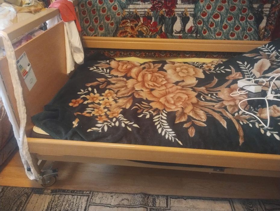 Vand pat pentru oameni bolnavi  imobilizati la pat