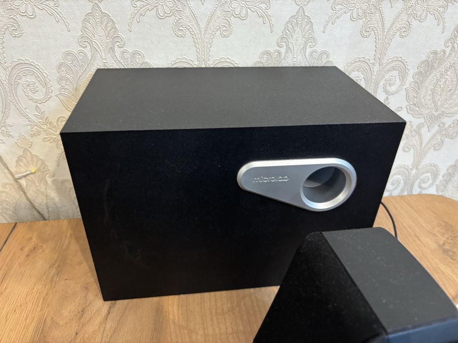 Колонки, сабвуфер Microlab