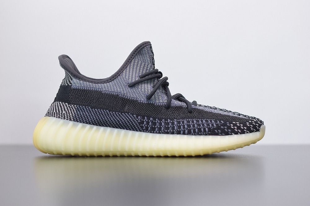 Обувки Yeezy Boost 350 45 EU