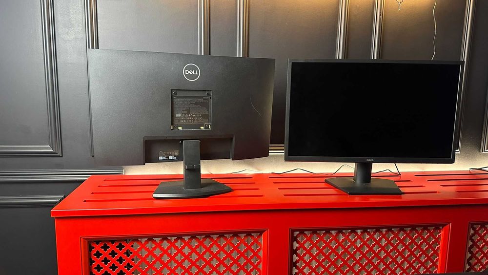 Unitate GAMING + 2 monitoare de vanzare