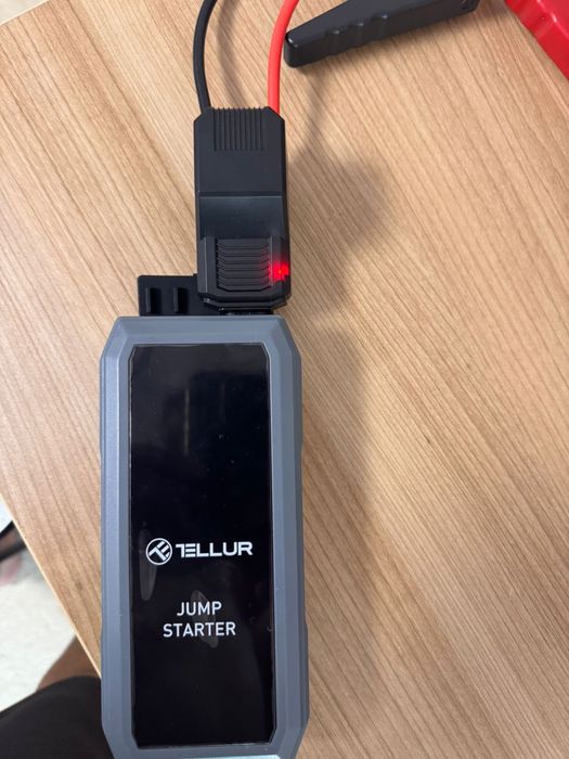 Starter auto portabil
