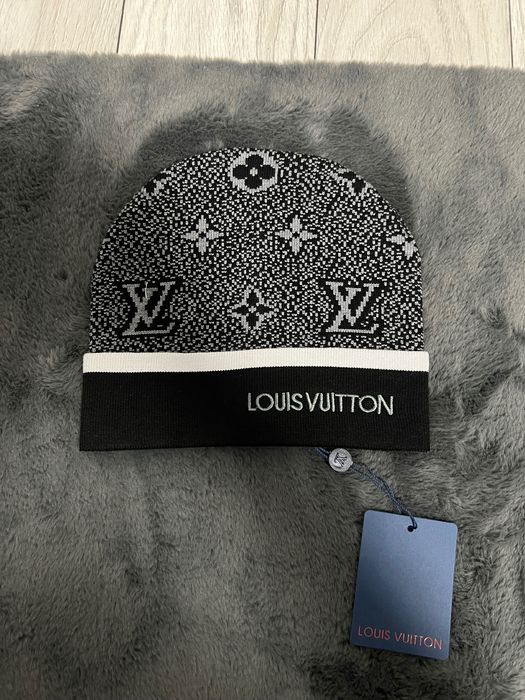 Caciula Louis Vuitton