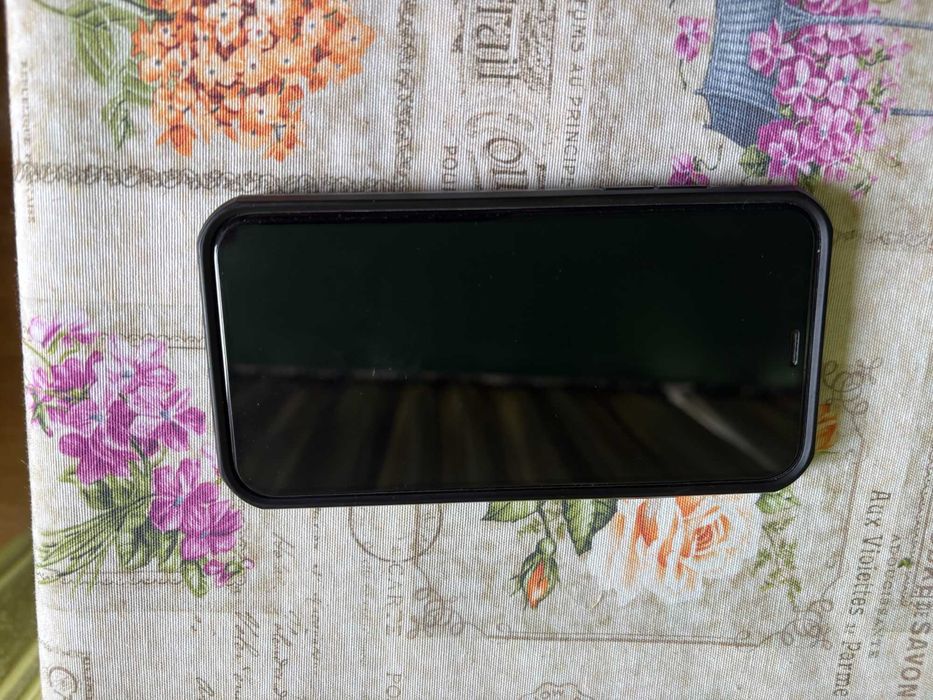 IPhone 11,128 Gb ,negru,folie sticla,husa originala