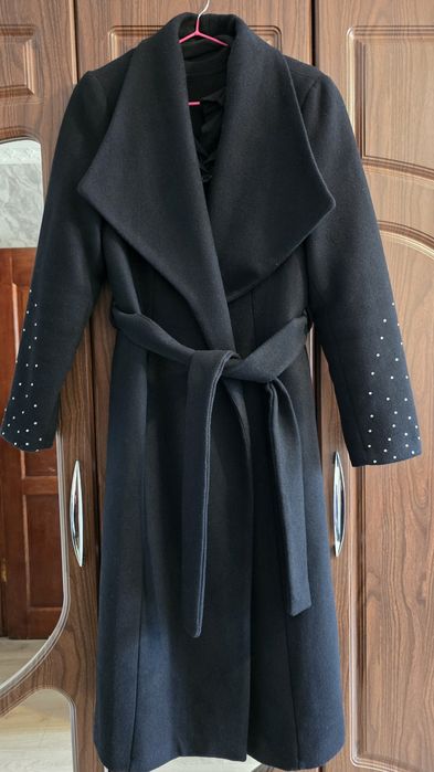 Продам пальто 46-48 рр