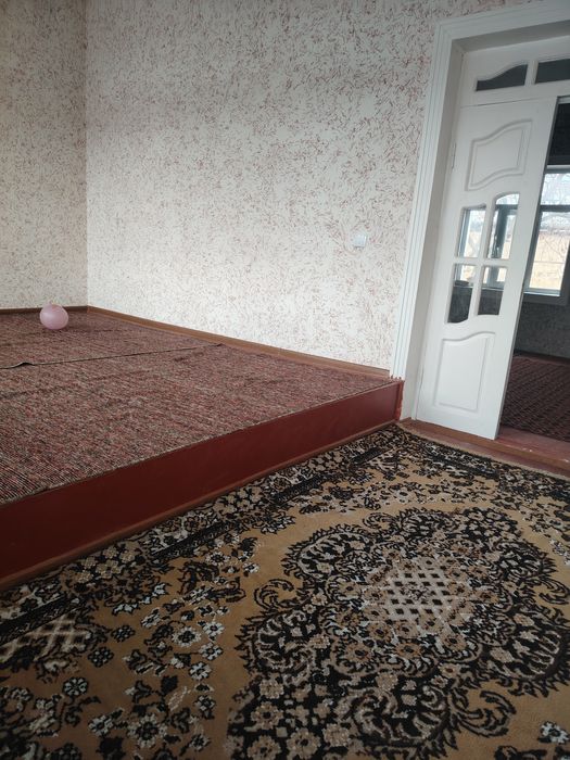 Uy sotiladi 11sotih Toshkent viloyati Chinoz tumani