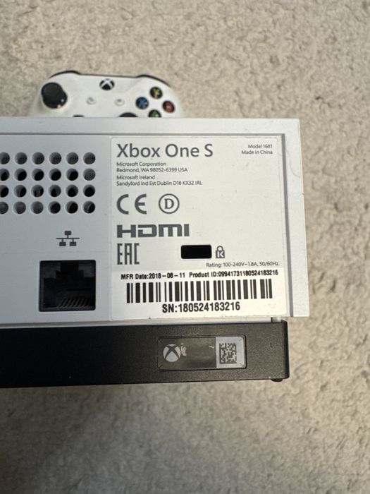 Xbox S series с 2 джостиками