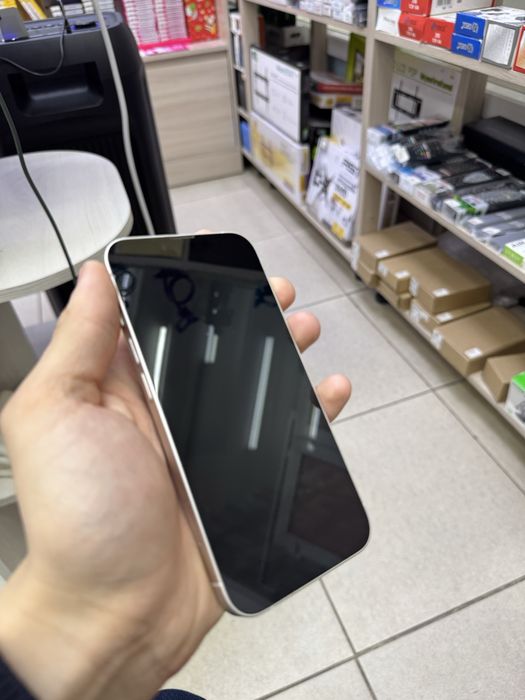 Продам Iphone 14 White