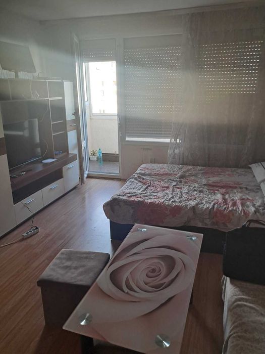 Дава се под наем Едностаен апартамент в София, Изток - 36 кв.м за 375 € - Снимка #2