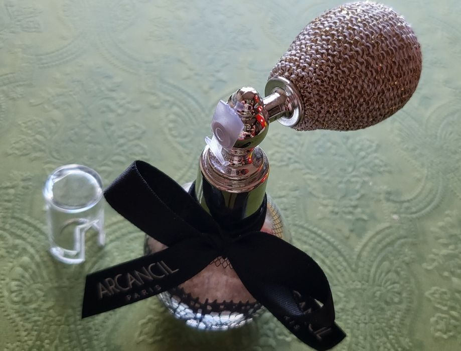Arcancil Paris gold сух хайлайтър  за лице и тяло,18 к.златен прах