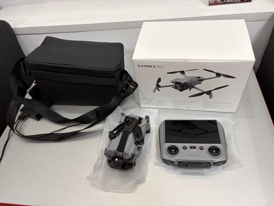 Drona Dji Mini 5 Pro Fly More Combo, (RC2), 4K, nou la cutie
