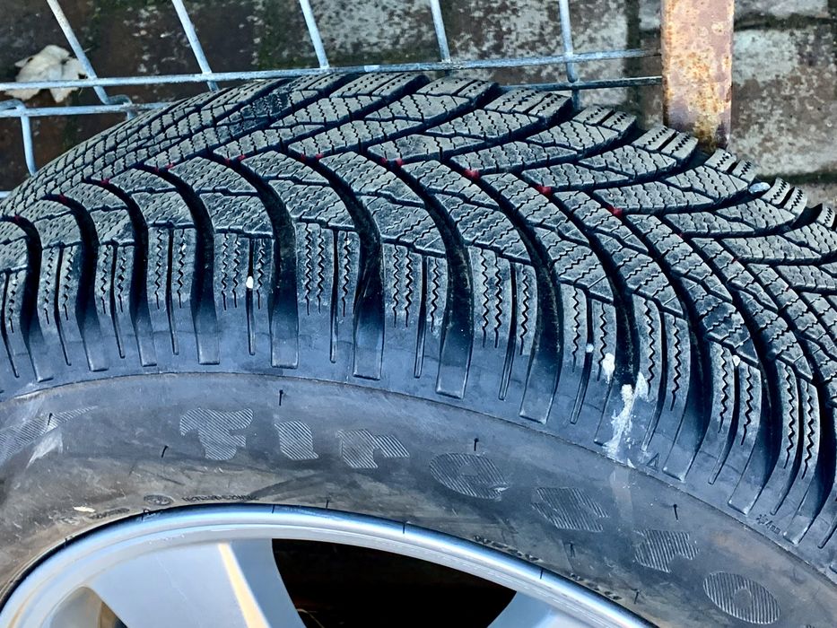 Roti iarna jante 215/65/16 Nissan Renault Kia Hyundai Daihatsu Duster