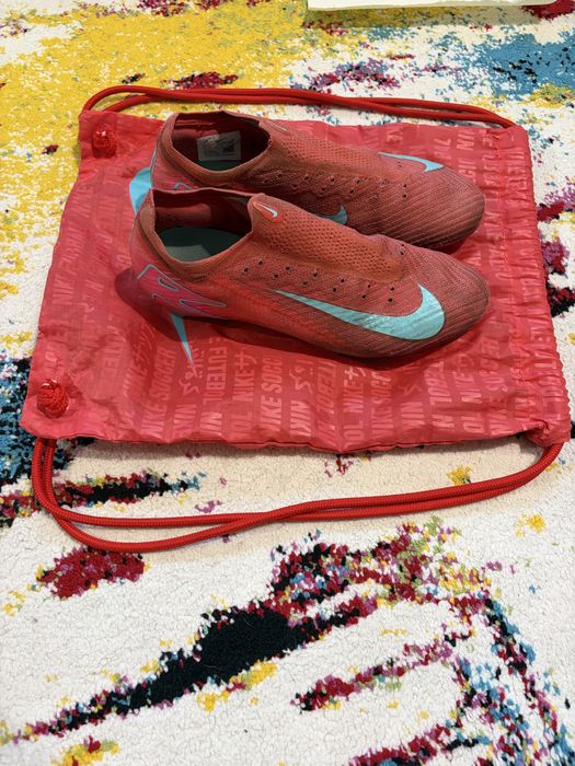 Елитни Професионални Бутонки Nike Mercurial 42 номер + Мешка на бутонките