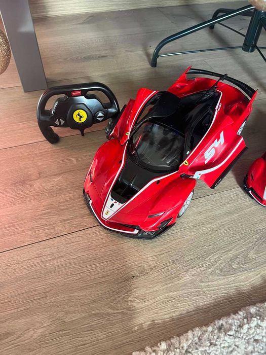 Детска състезателна кола Ferrari с дистанционно управление