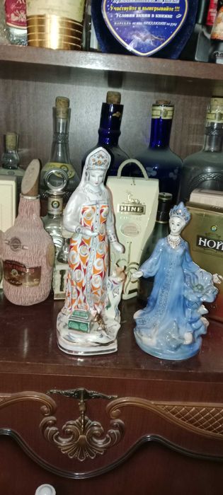 Продам штофы фарфор