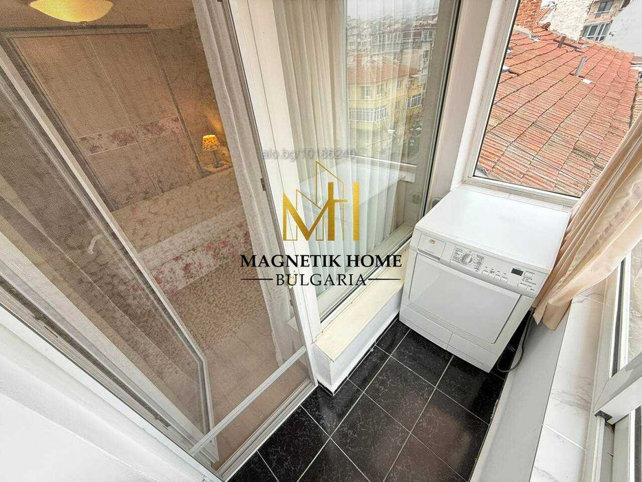 Уникален тристаен апартамент до църква Кирил и Методий в супер център